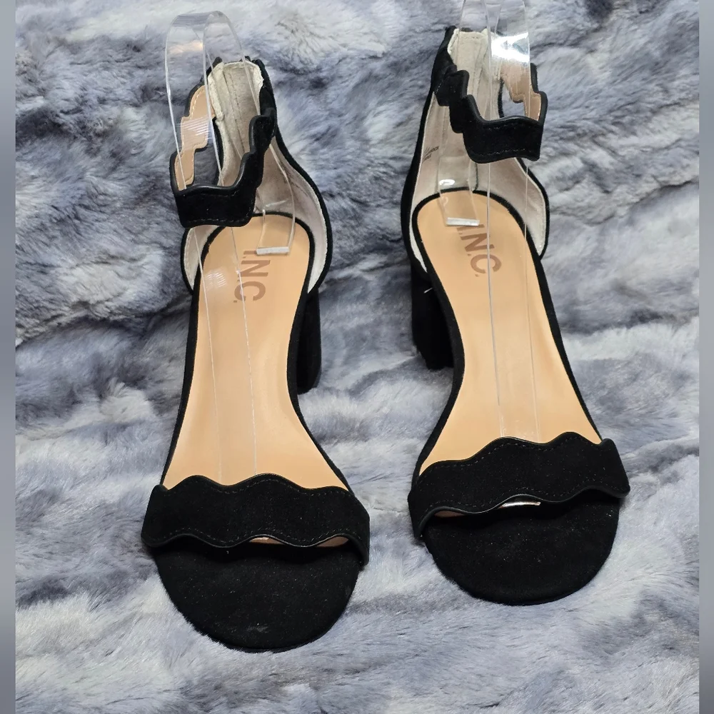 NWB INC‎ Black Block Heel Hadwin Suede Open Toe Sandal Size 5.5